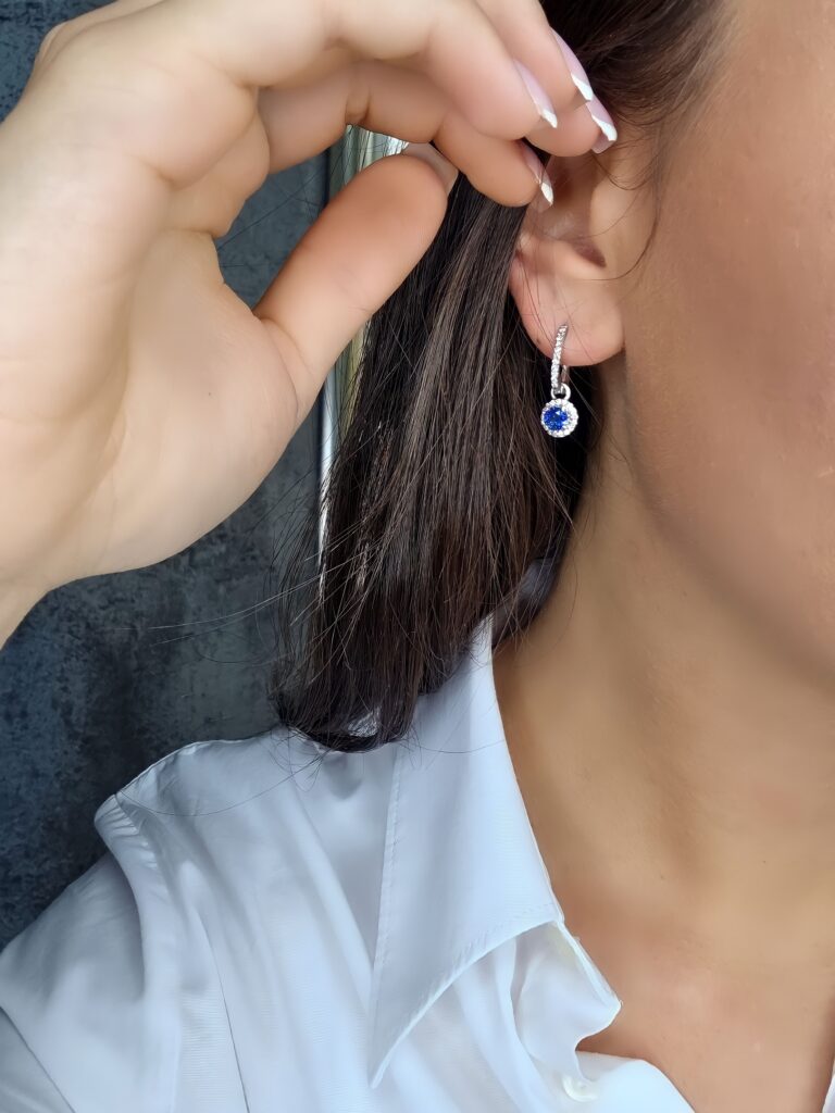 Minđuše sa safirima i brilijantima