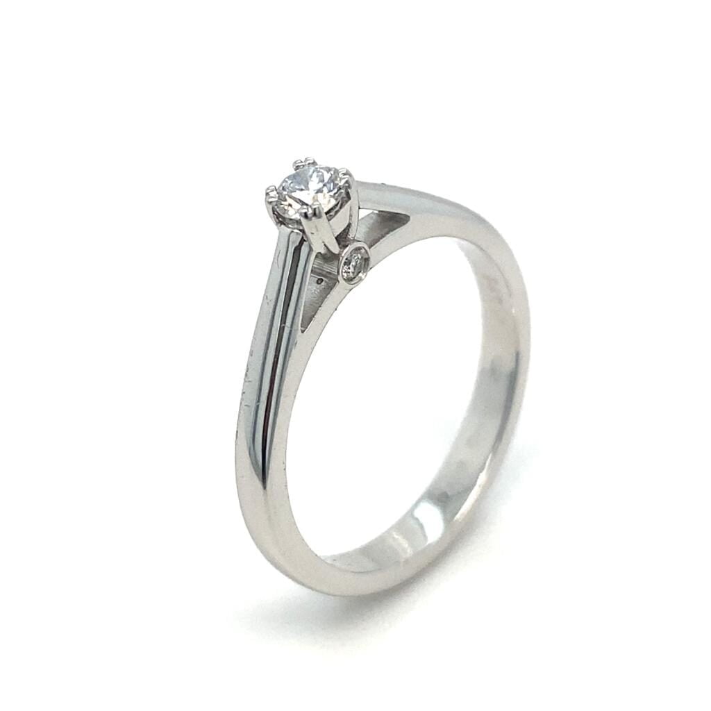 Verenički prsten od belog zlata sa brilijantima