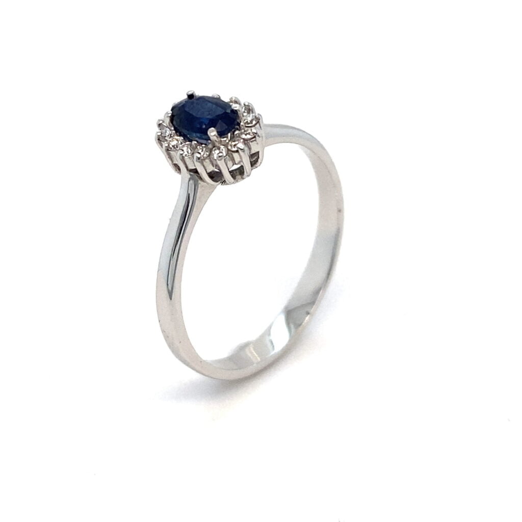 Prsten od belog zlata sa safirom i brilijantima
