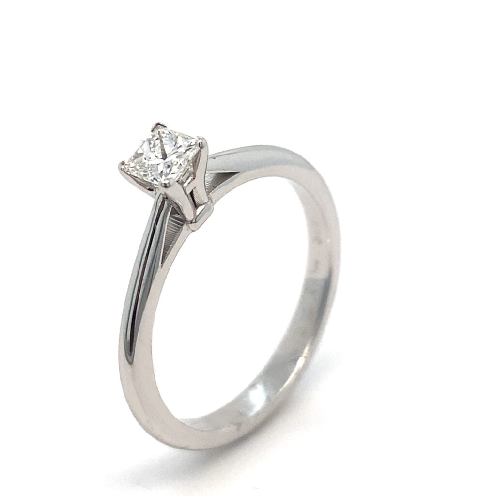 Verenički prsten od belog zlata