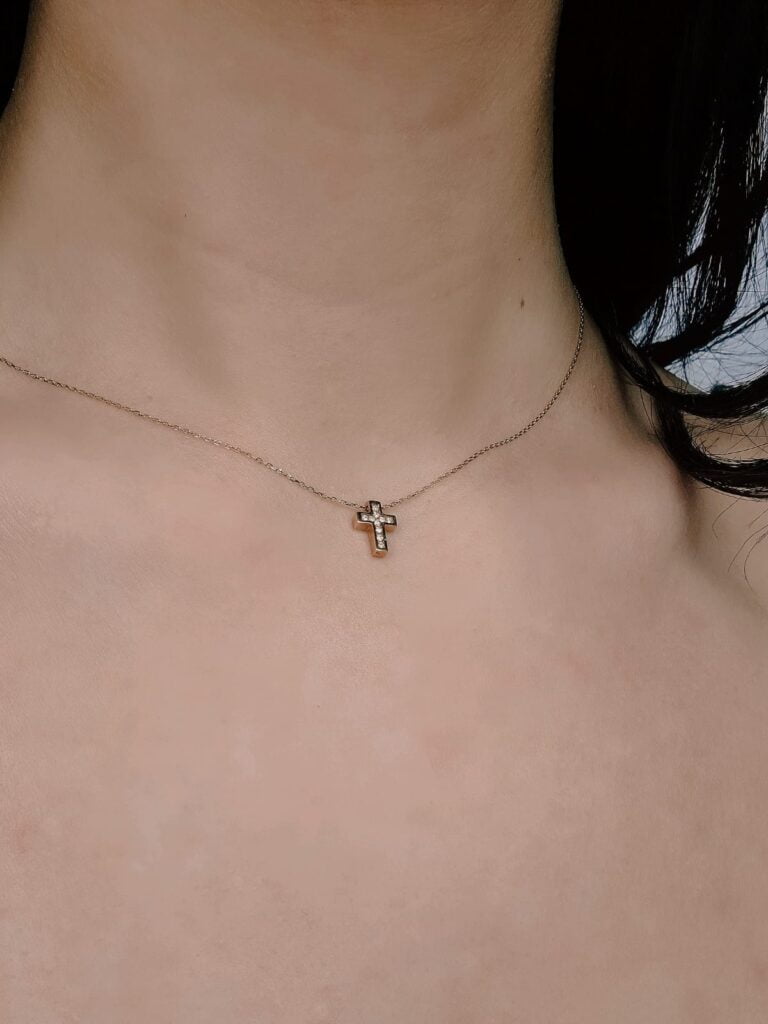 Ogrlica CROSS sa brilijantima