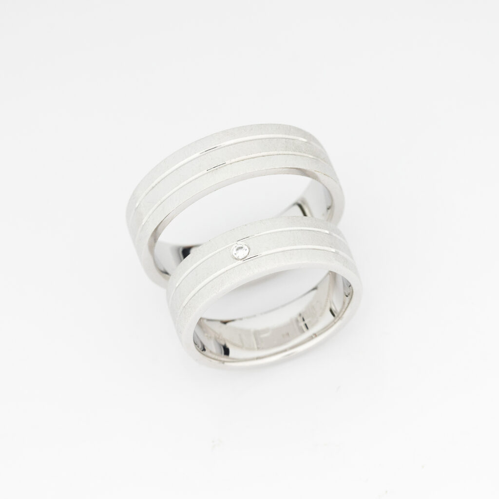 Burme od belog zlata