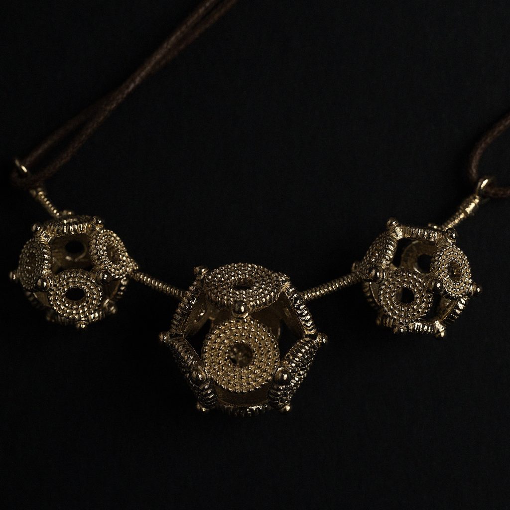 Srednjovekovna ogrlica