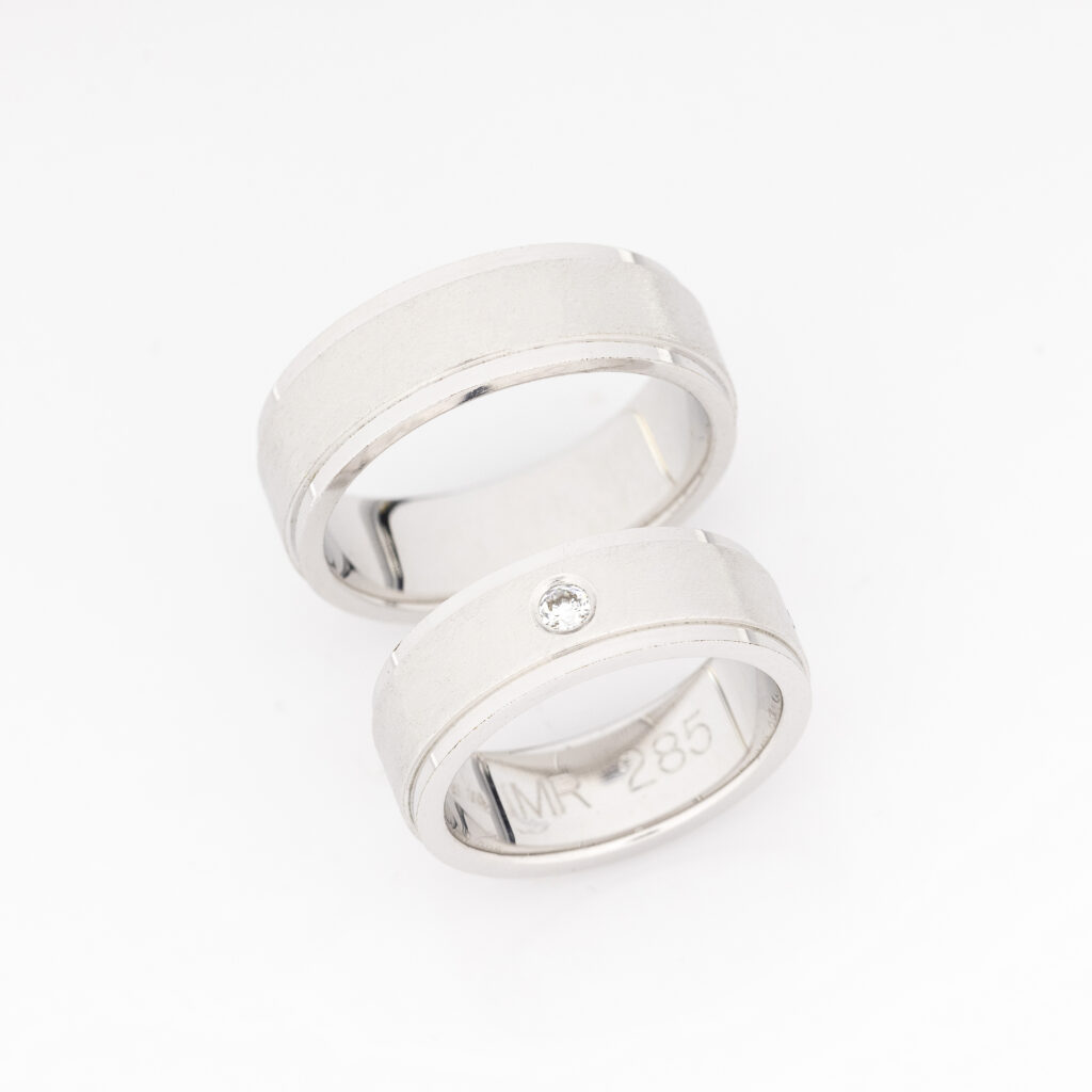 Burme od belog zlata