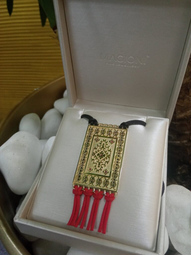 Unikatna ogrlica kilim