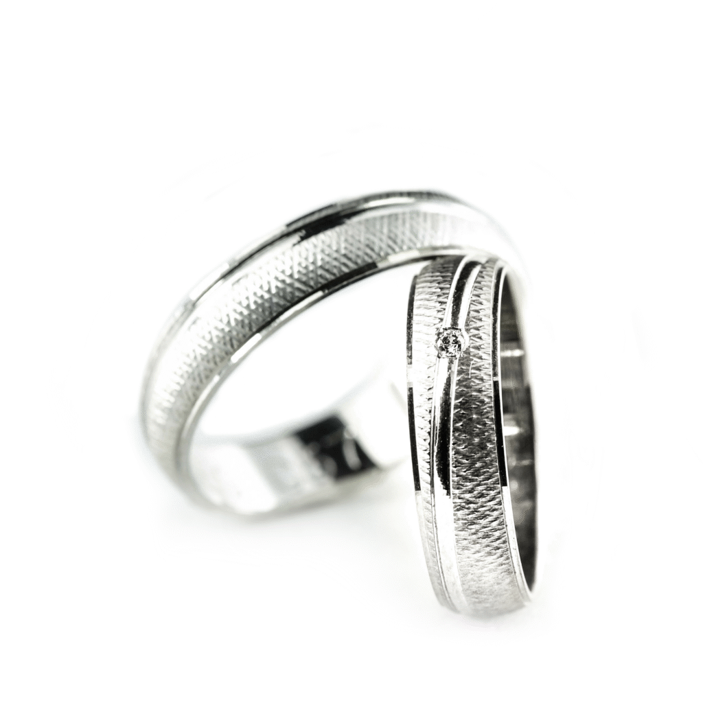 Burme od belog zlata sa dijamantima