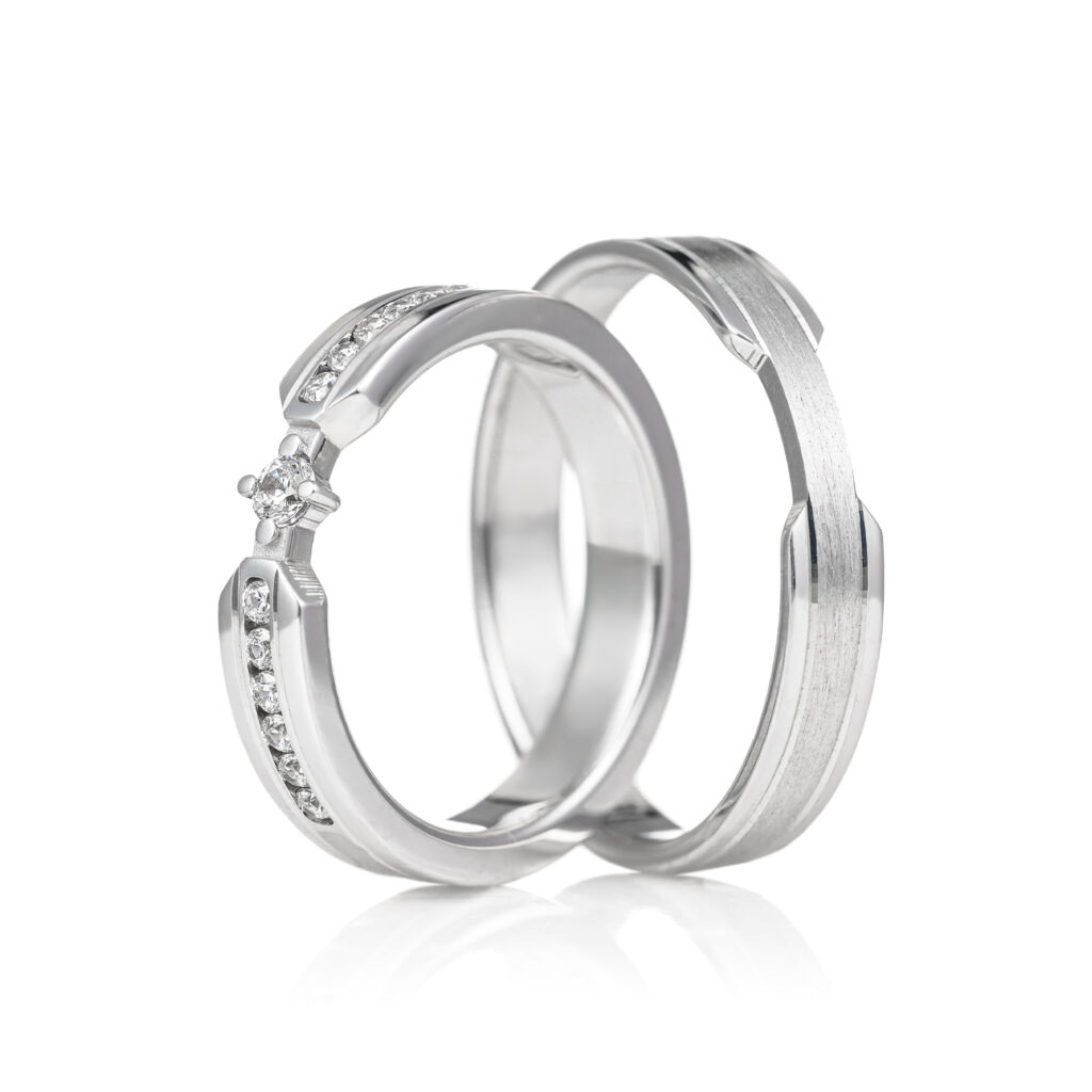 Burme od belog zlata sa dijamantima