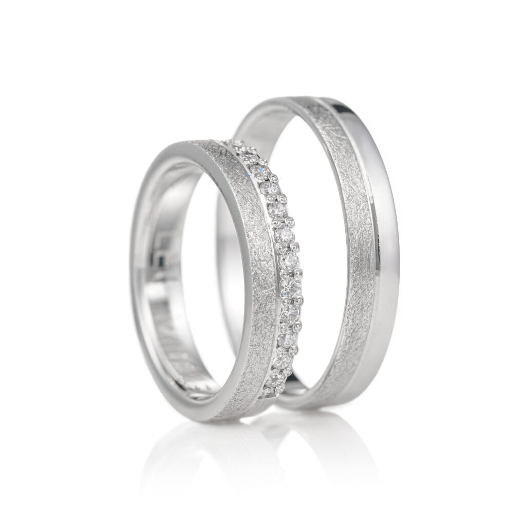 Burme od belog zlata sa dijamantima