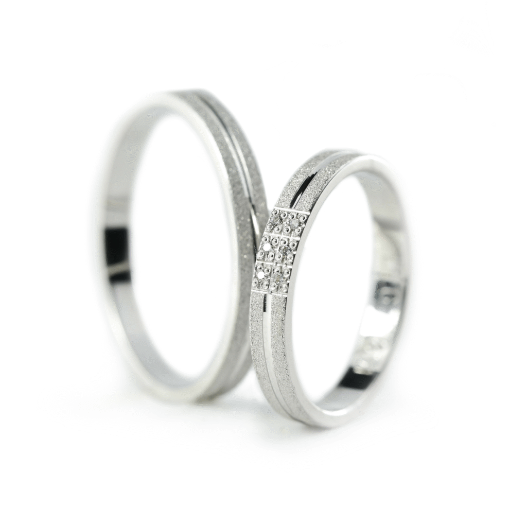 Burme od belog zlata sa dijamantima