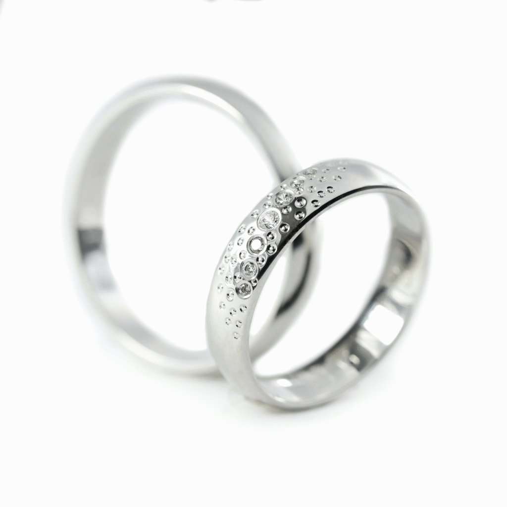 Burme od belog zlata sa dijamantima